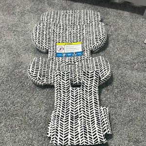 Nuna Rava infant insert-Broken arrow caviar